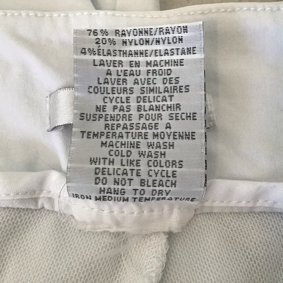 Simon Chang White Pull-On Capri Pants, Size 10 - Picture 13 of 15